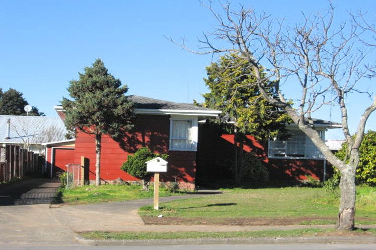 Photo of property in 172 Mahia Road, Wattle Downs, Auckland, 2103