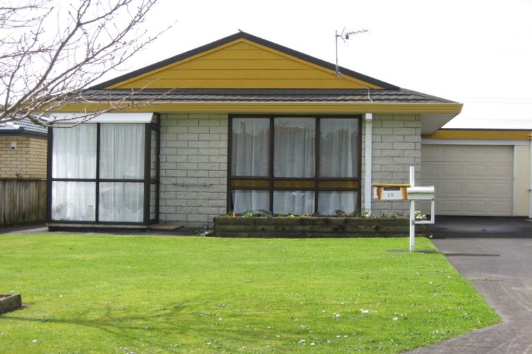 Photo of property in 13 Mahoe Street, Inglewood, 4330