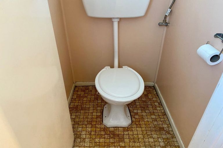 Photo of property in 9a Kirton Crescent, Manurewa, Auckland, 2102