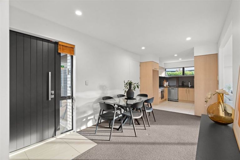 Photo of property in 2 Meyer Crescent, Halswell, Christchurch, 8025