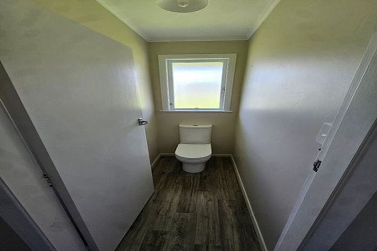 Photo of property in 42 Bartholomew Road, Levin, 5510