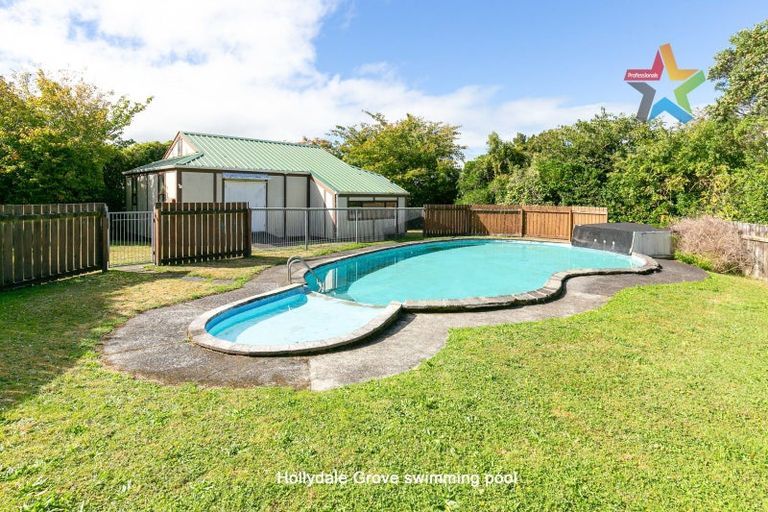 Photo of property in 70 Cunliffe Street, Churton Park, Wellington, 6037