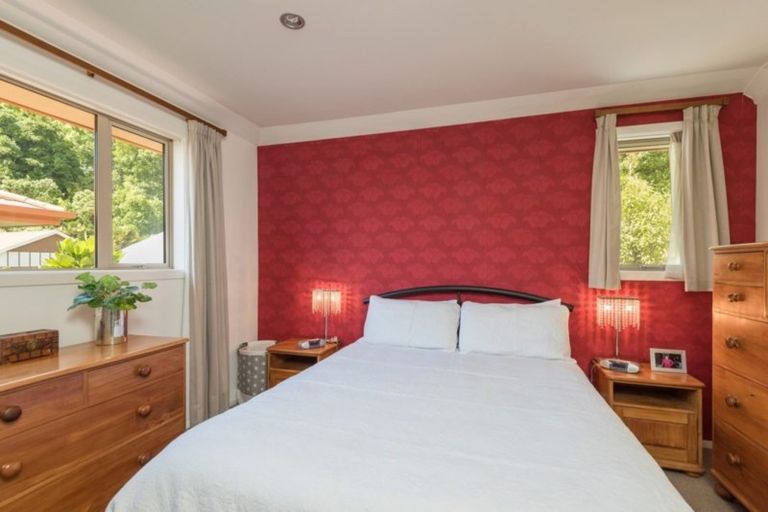 Photo of property in Totara Grove, 2/115 Grove Street, The Wood, Nelson, 7010