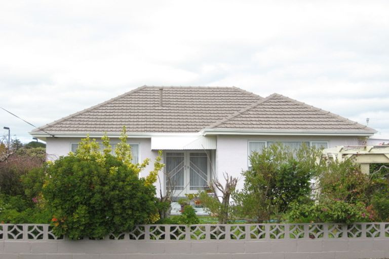 Photo of property in 15 Walsh Road, Westown, New Plymouth, 4310