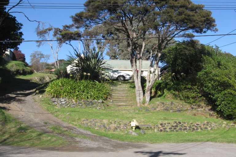 Photo of property in 56 Tiromoana Road, Raumati South, Paraparaumu, 5032