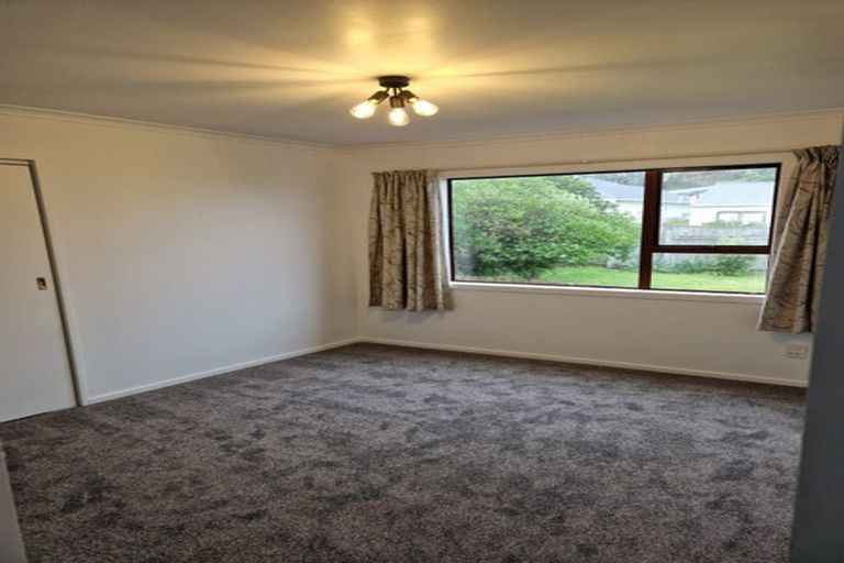 Photo of property in 12 Trent Street, Island Bay, Wellington, 6023