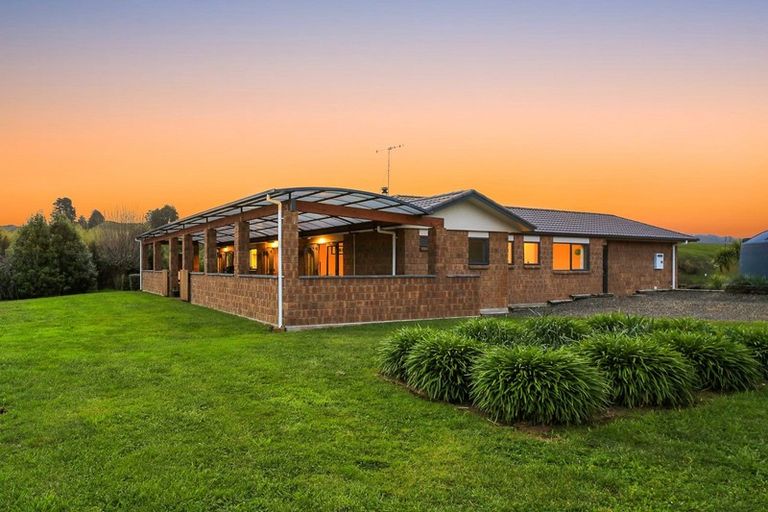 Photo of property in 129 Limeworks Loop Road, Te Pahu, Hamilton, 3285