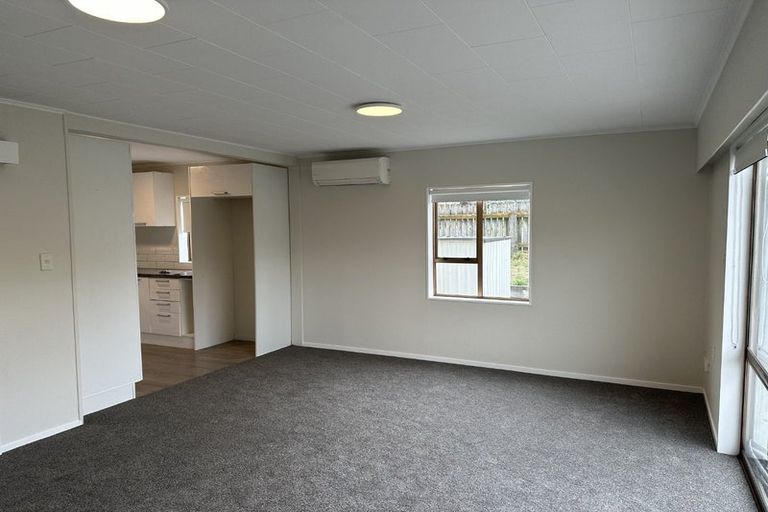 Photo of property in 70 Toi Street, Otaki Beach, Otaki, 5512