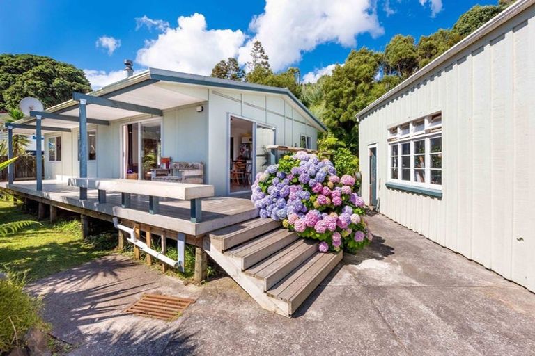 Photo of property in 22 Koutu Beach Road, Opononi, Kaikohe, 0473