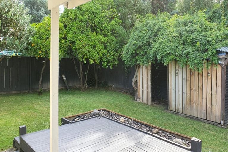 Photo of property in 90 Strathmore Avenue, Levin, 5510