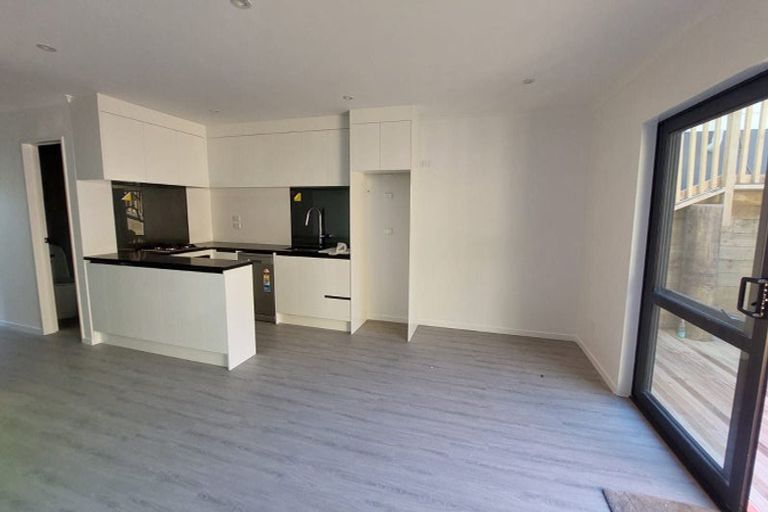 Photo of property in 130 Solar Road, Glen Eden, Auckland, 0602