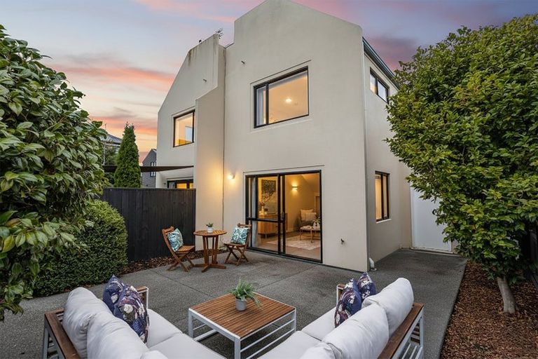 Photo of property in 7/249 Kilmore Street, Christchurch Central, Christchurch, 8011