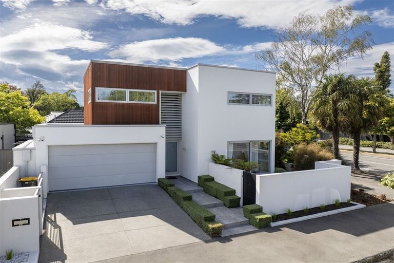 Photo of property in 2 Jacksons Road, Merivale, Christchurch, 8014
