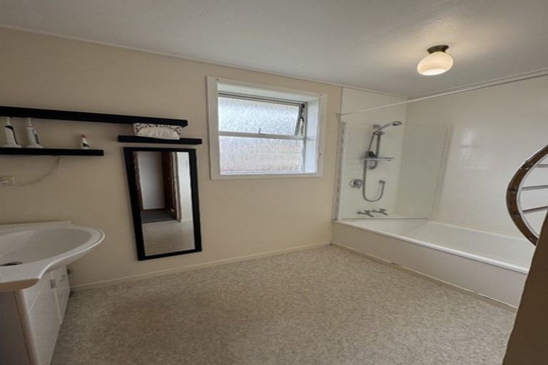 Photo of property in 32 Teoti Street, Paraparaumu Beach, Paraparaumu, 5032