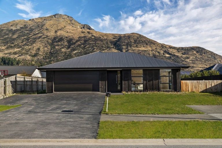 Photo of property in 83 Stalker Road, Lower Shotover, Queenstown, 9304