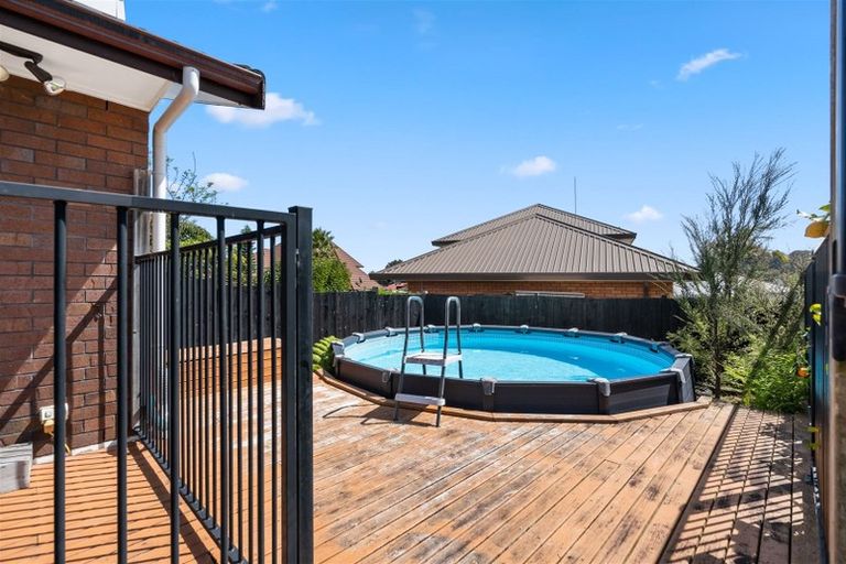 Photo of property in 7 Rarahu Place, The Gardens, Auckland, 2105