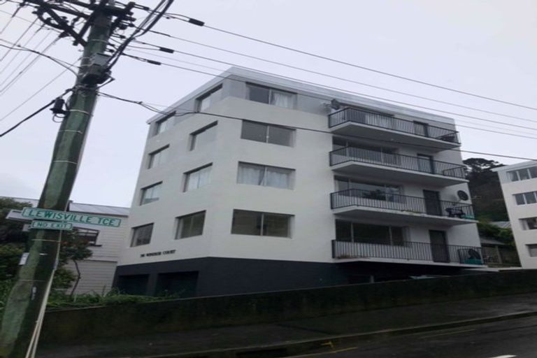 Photo of property in Windsor Court, 1/340 Tinakori Road, Thorndon, Wellington, 6011