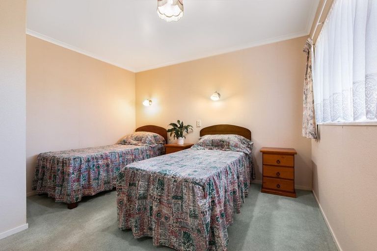 Photo of property in 98 Shakespeare Street, Leamington, Cambridge, 3432