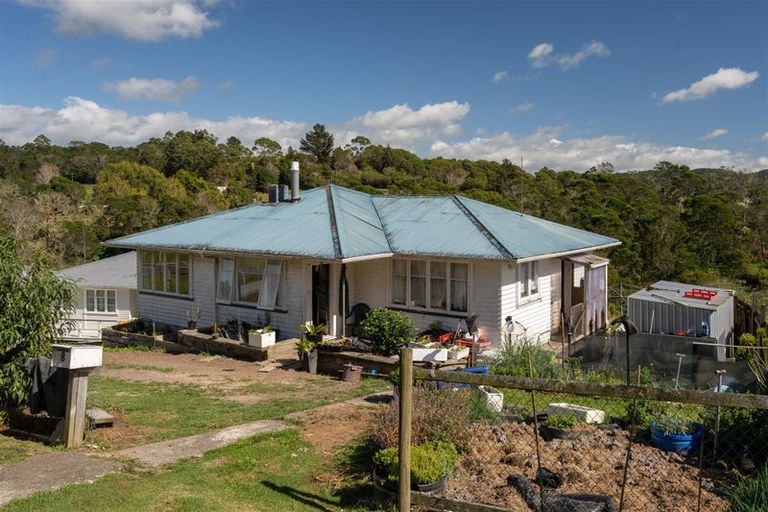 Photo of property in 8 Smeath Road, Kawakawa, 0210