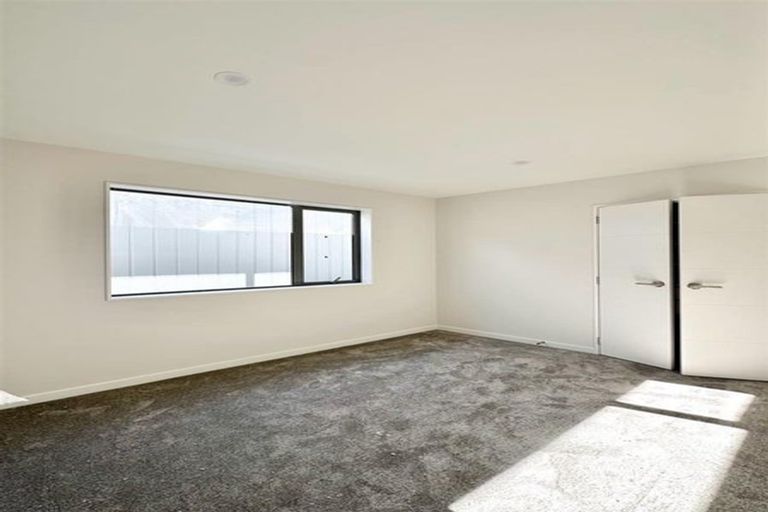 Photo of property in 125 Grove Road, Papakura, 2110
