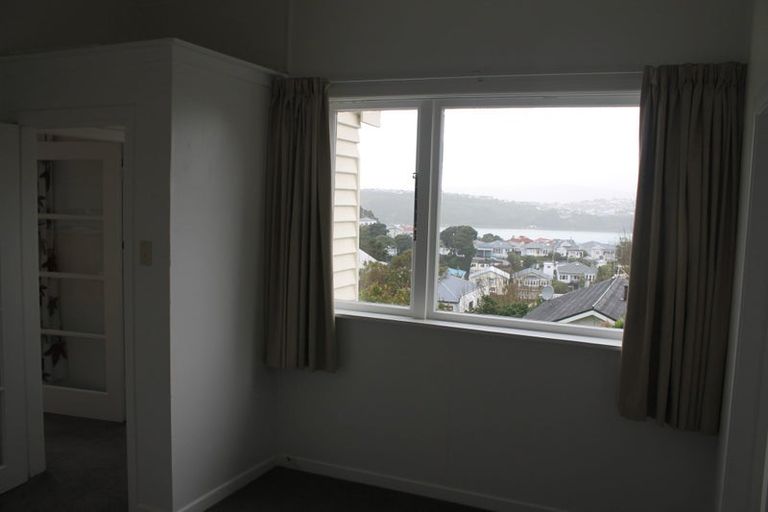 Photo of property in 2/87 Rakau Road, Hataitai, Wellington, 6021