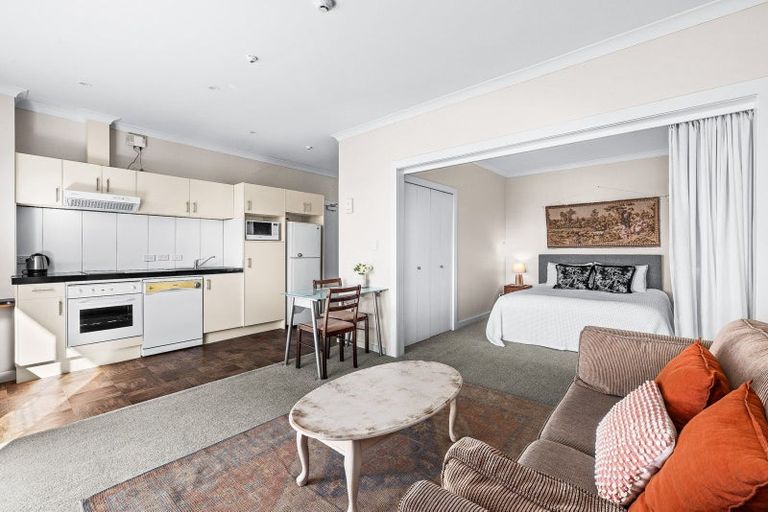 Photo of property in 43/3 Shakespeare Road, Napier South, Napier, 4110