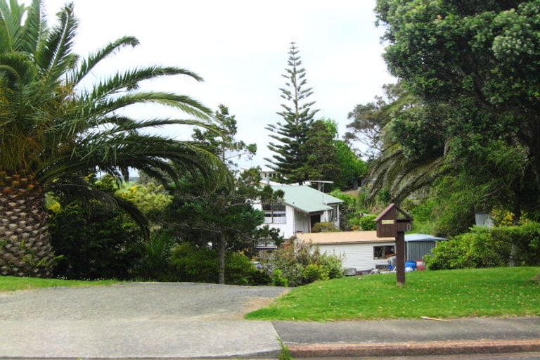 Photo of property in 40 Everard Avenue, Army Bay, Whangaparaoa, 0930