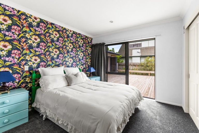 Photo of property in 28 Guthrie Road, Havelock North, 4130