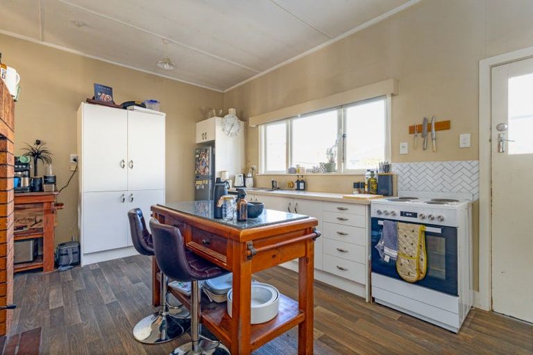 Photo of property in 202 Talbot Street, Geraldine, 7930