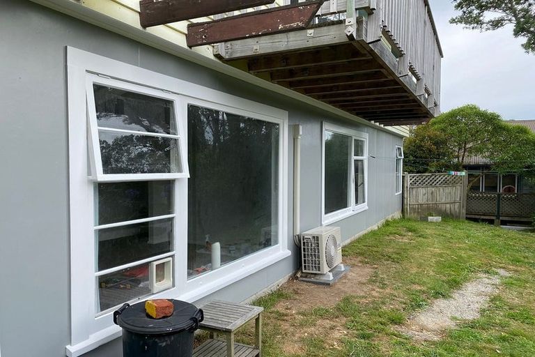 Photo of property in 12 Harland Street, Brooklyn, Wellington, 6021