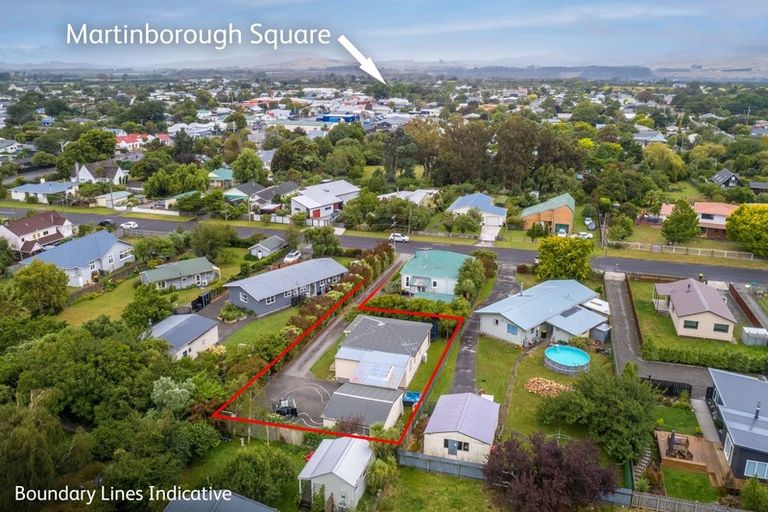 Photo of property in 12 Malcolm Street, Martinborough, 5711