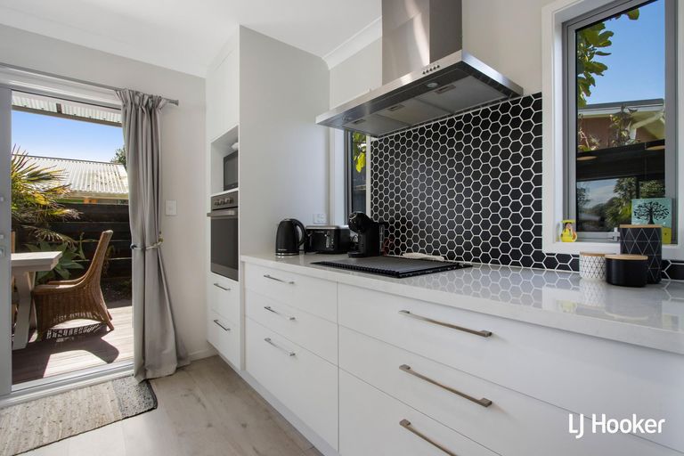 Photo of property in 11a Hillview Road, Waihi Beach, 3611