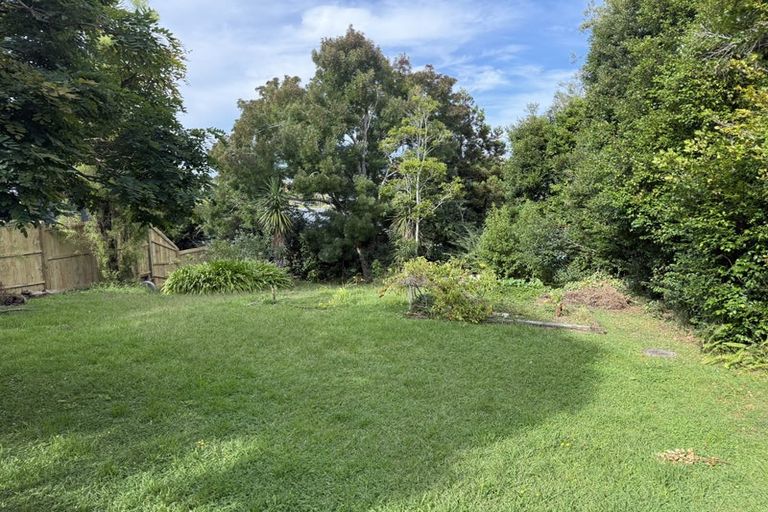 Photo of property in 18a Dallinghoe Crescent, Milford, Auckland, 0620