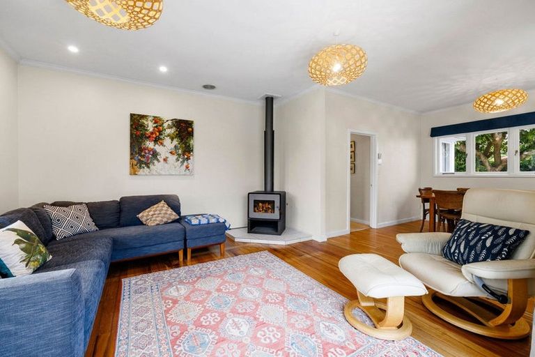 Photo of property in 142 Williams Street, Cambridge, 3434