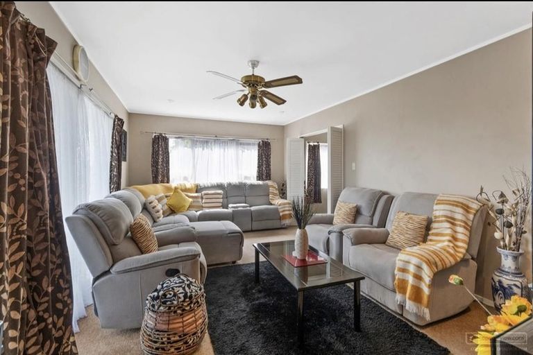 Photo of property in 82 Clark Road, Pahurehure, Papakura, 2113