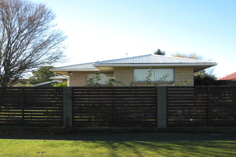 Photo of property in 22 Templetons Road, Hillmorton, Christchurch, 8025