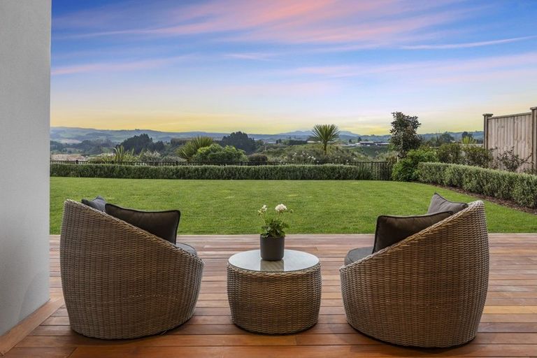 Photo of property in 71 Penetaka Heights, Pyes Pa, Tauranga, 3112