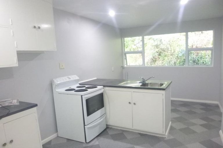 Photo of property in 3/22 Deller Grove, Silverstream, Upper Hutt, 5019