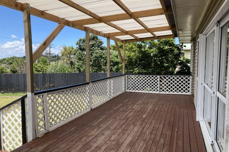 Photo of property in 305 Richardson Road, New Windsor, Auckland, 1041