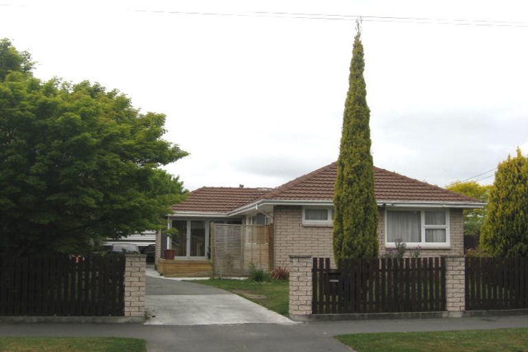 Photo of property in 30 Liverton Crescent, Bishopdale, Christchurch, 8053