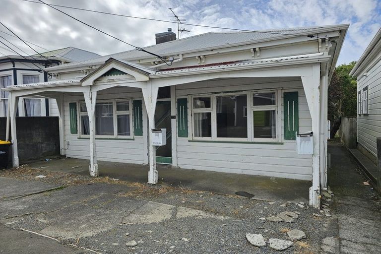 Photo of property in 23 Wilson Street, Newtown, Wellington, 6021