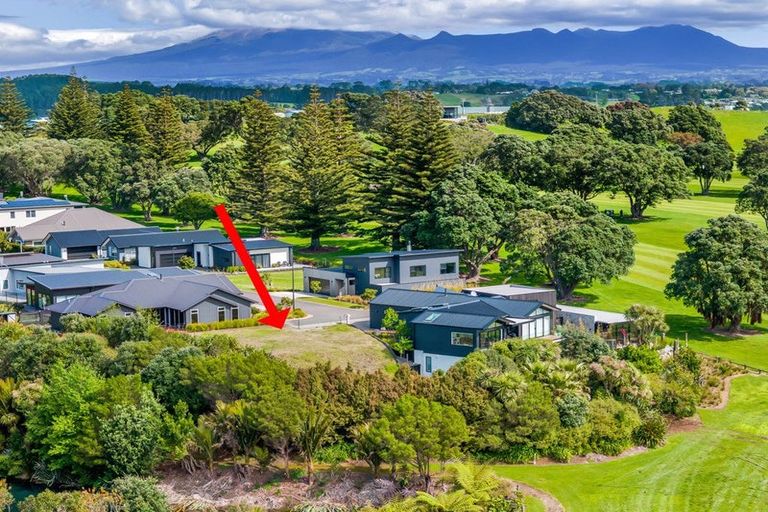 Photo of property in 10 Kakariki Lane, Waiwhakaiho, New Plymouth, 4312