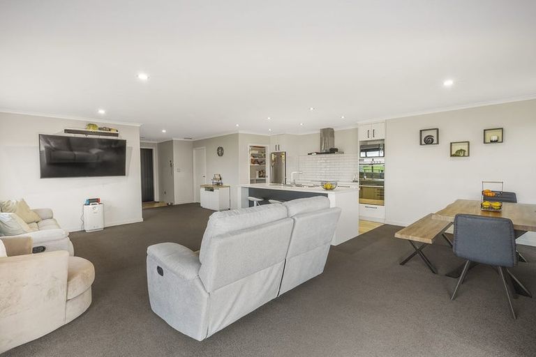 Photo of property in 15 Carlingford Rise, Dinsdale, Hamilton, 3204