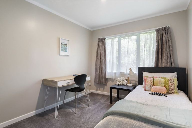 Photo of property in 890 Beach Road, Waiake, Auckland, 0630