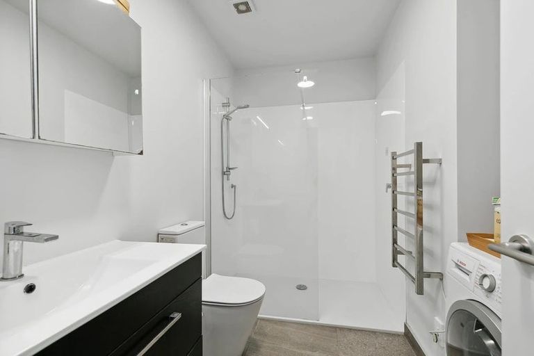 Photo of property in 7/2 Hindmarsh Street, Johnsonville, Wellington, 6037