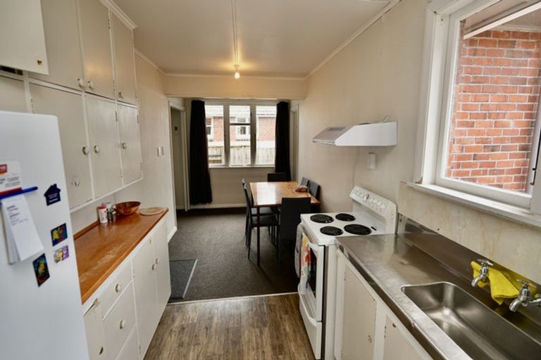 Photo of property in 9 Manawatu Street, Hokowhitu, Palmerston North, 4410