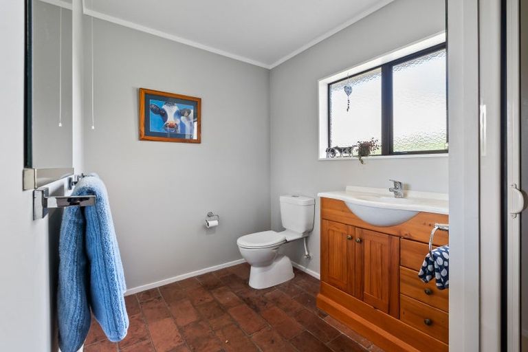 Photo of property in 2923 State Highway 1, Sanson, Palmerston North, 4479