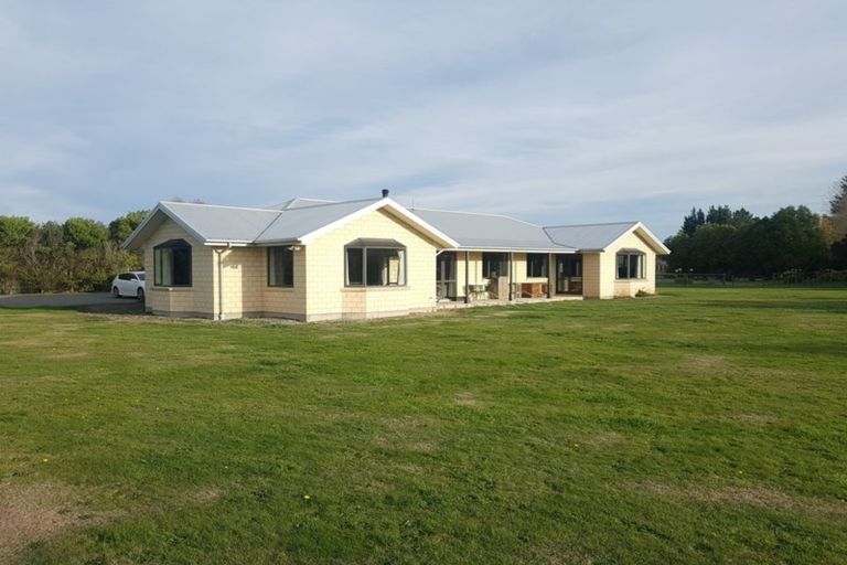 Photo of property in 33 Waterbridge Way, Rolleston, 7614