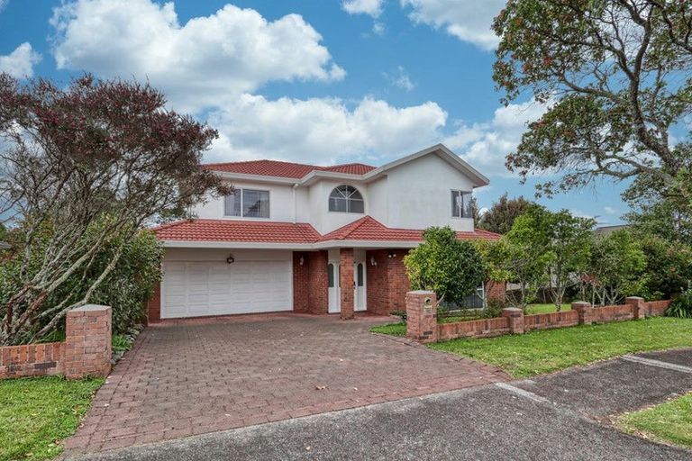 Photo of property in 10 Belvedere Court, West Harbour, Auckland, 0618