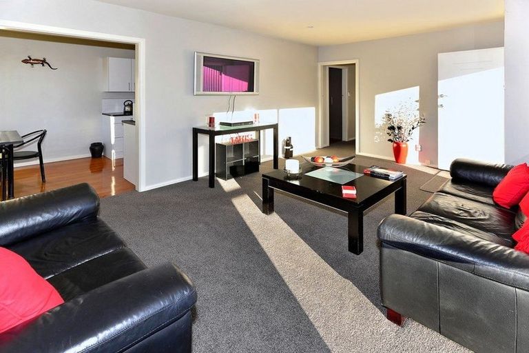 Photo of property in 2/19 Cunningham Place, Halswell, Christchurch, 8025